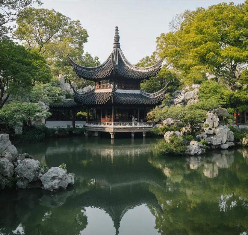 重庆含烟餐饮有限公司